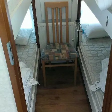 Luxe Stacaravan Op Petite Suisse Camping